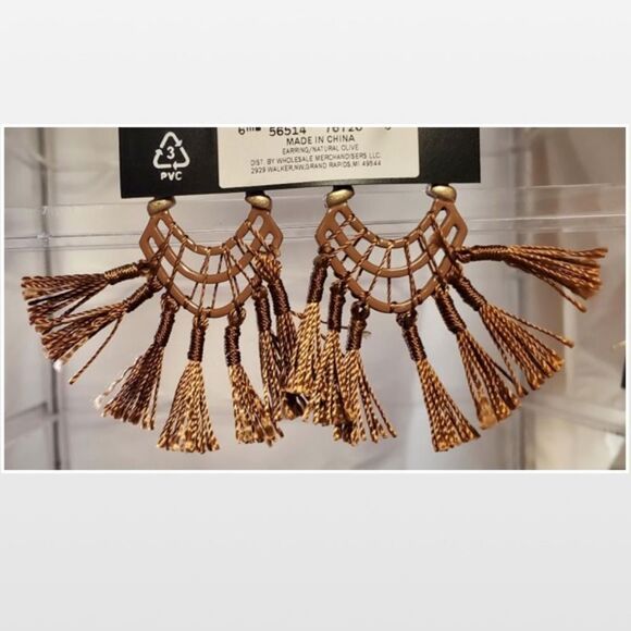 New Ophelia Roe Gold Tone Tassel Drop Dangle Earrings NWT - Picture 10 of 13
